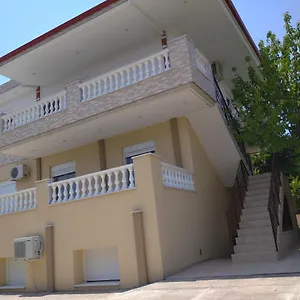 https://apartments-vladimir.hotelschalkidiki.net