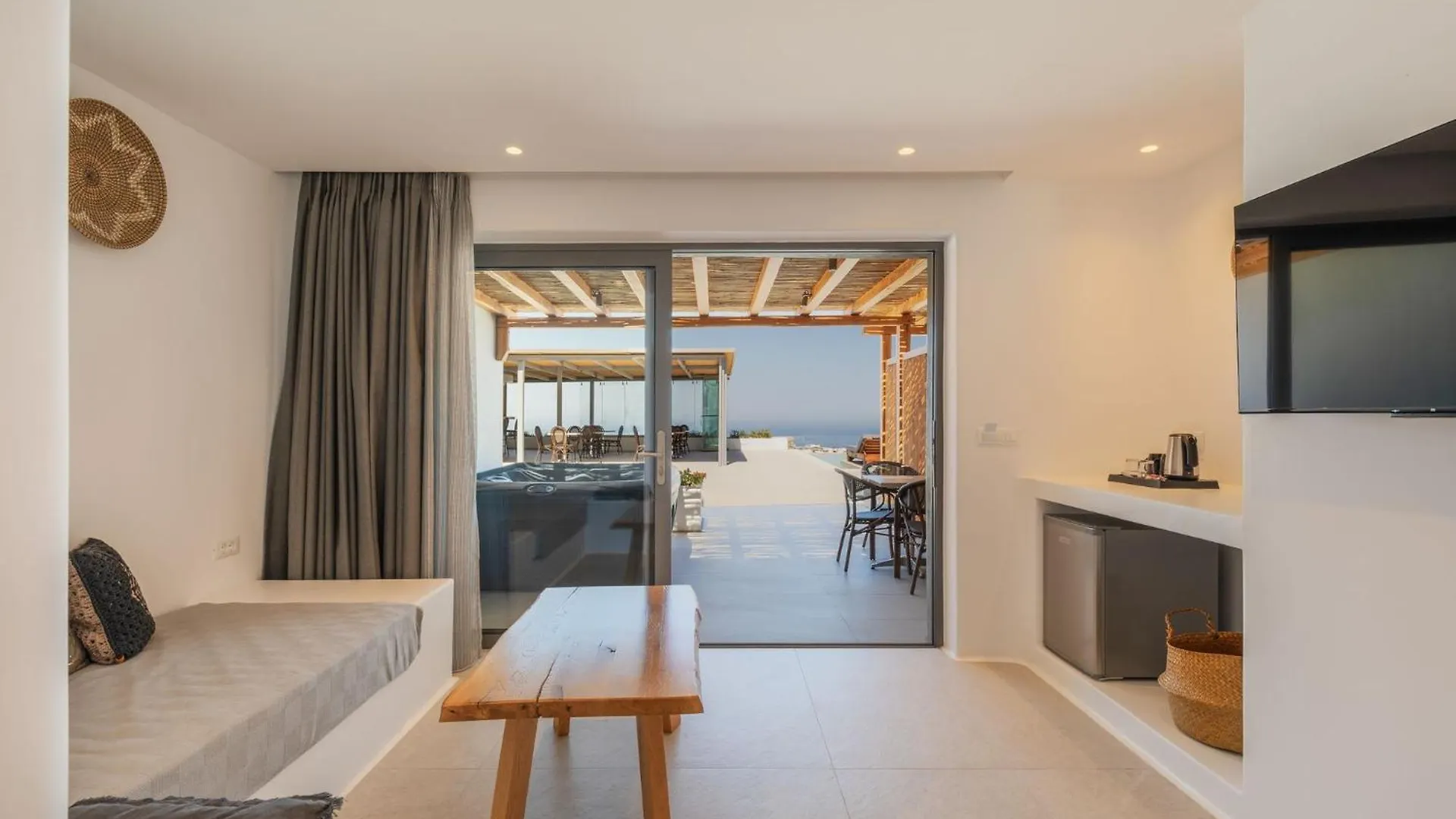 Sunset Hill Suites Mykonos Town